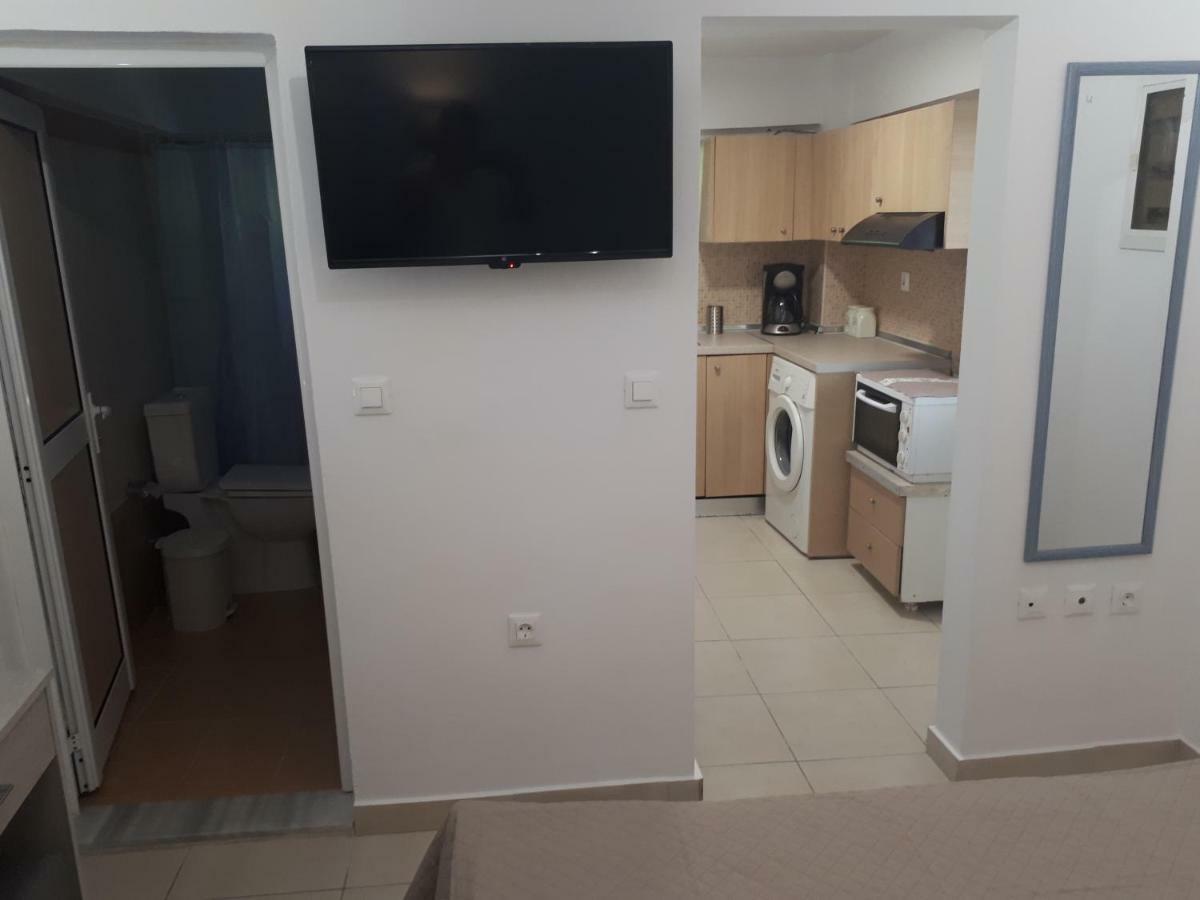 Vivian's Small House Διαμέρισμα